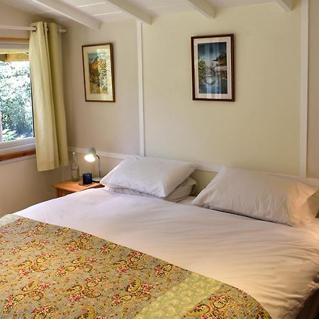 Ward Avenue B&B カウズ エクステリア 写真