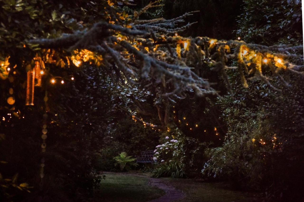 Ward Avenue B&B カウズ エクステリア 写真