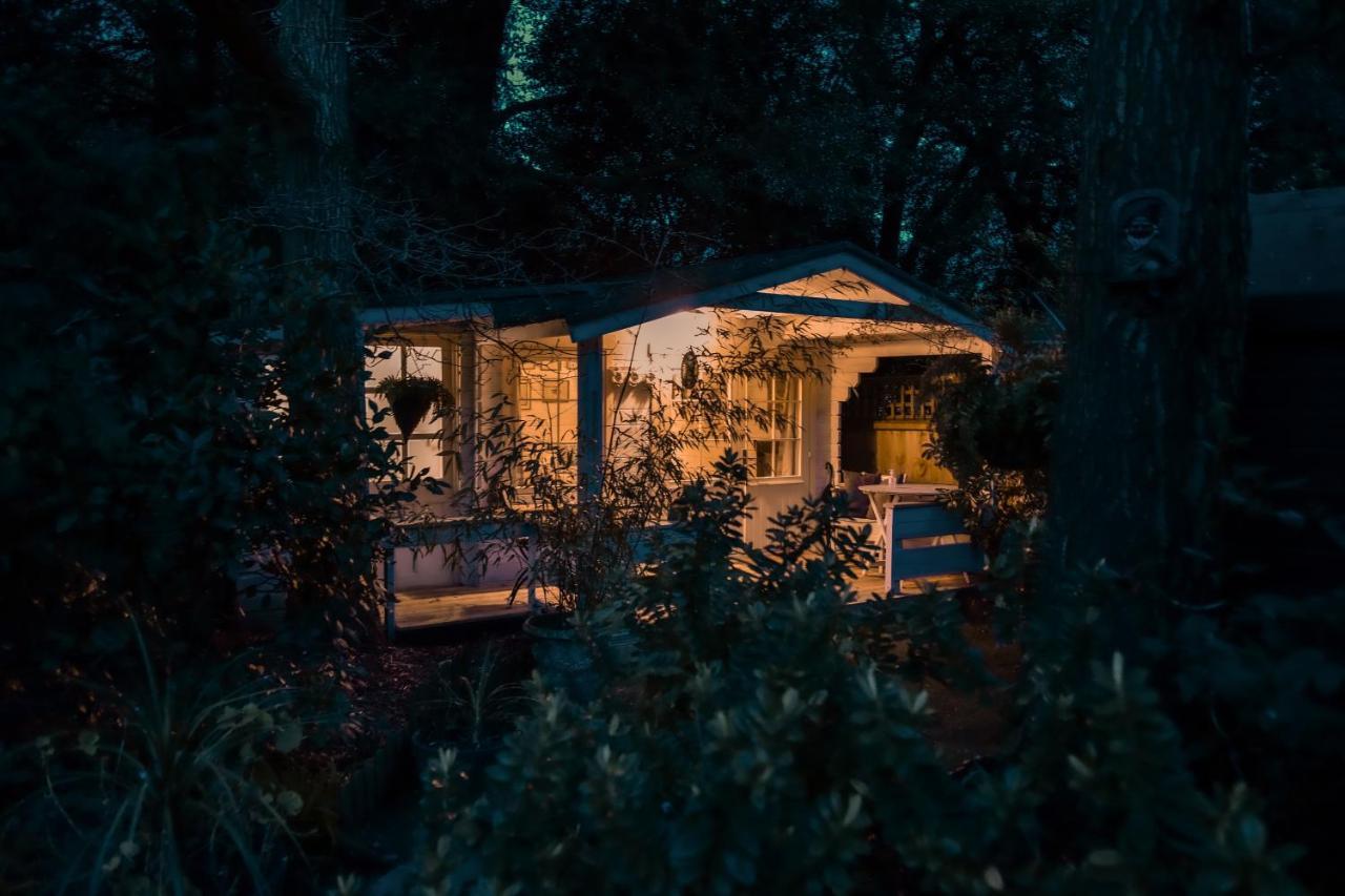 Ward Avenue B&B カウズ エクステリア 写真