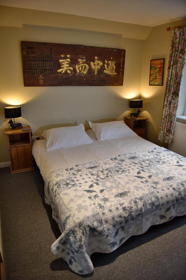 Ward Avenue B&B カウズ エクステリア 写真