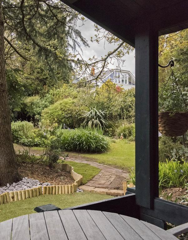 Ward Avenue B&B カウズ エクステリア 写真